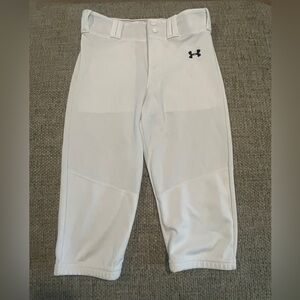 Under Armour white baseball knickers, size YXL